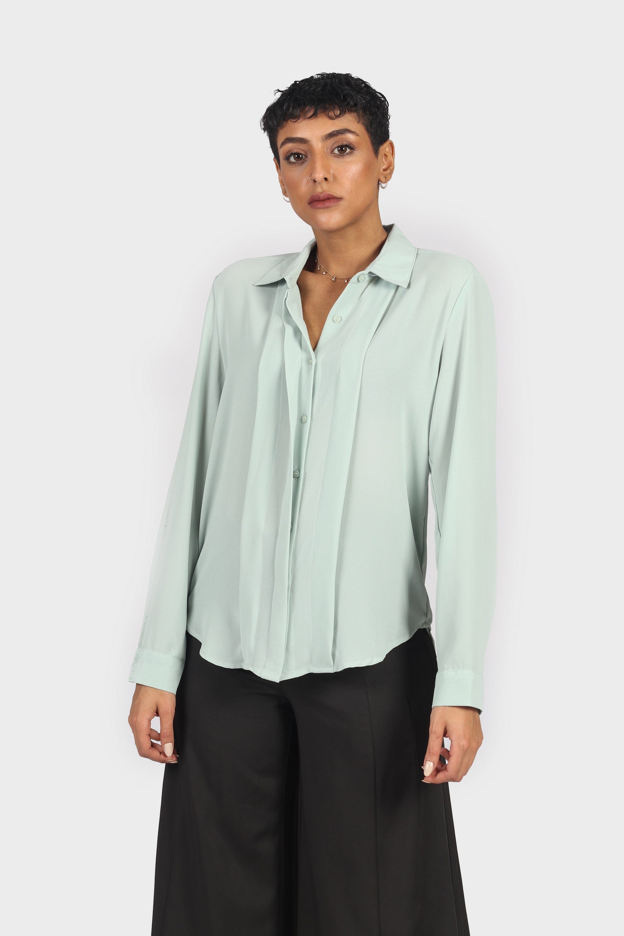 نتشي بلوزة رسمية بكسرات بكم طويل نسائي