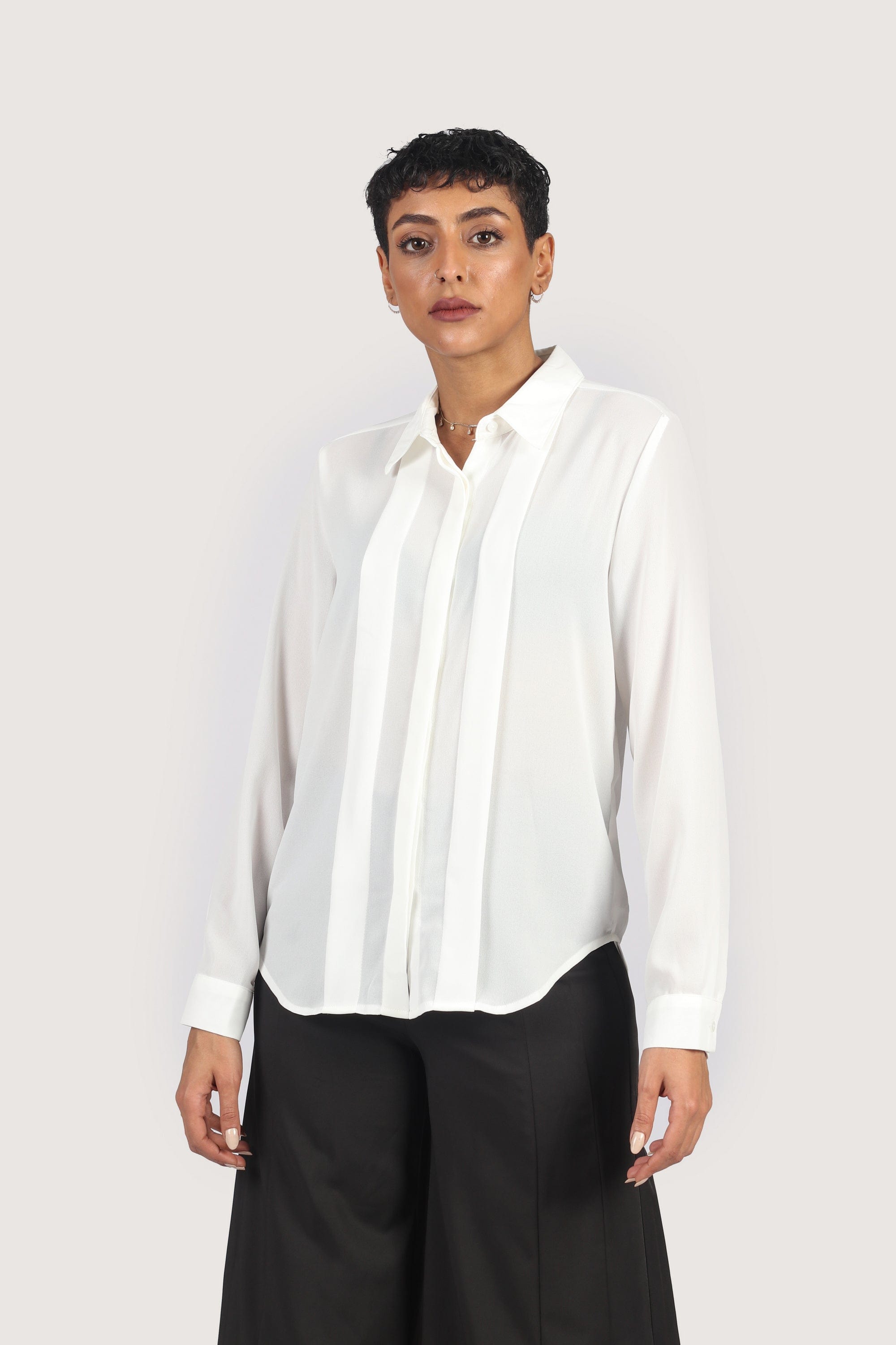 نتشي بلوزة رسمية بكسرات بكم طويل نسائي