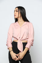 نتشي بلوزة خصر مرتفع بأكمام طويلة أزرار أمامية مع ربطة