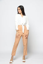 نتشي بلوزة خصر مرتفع بأكمام طويلة أزرار أمامية مع ربطة