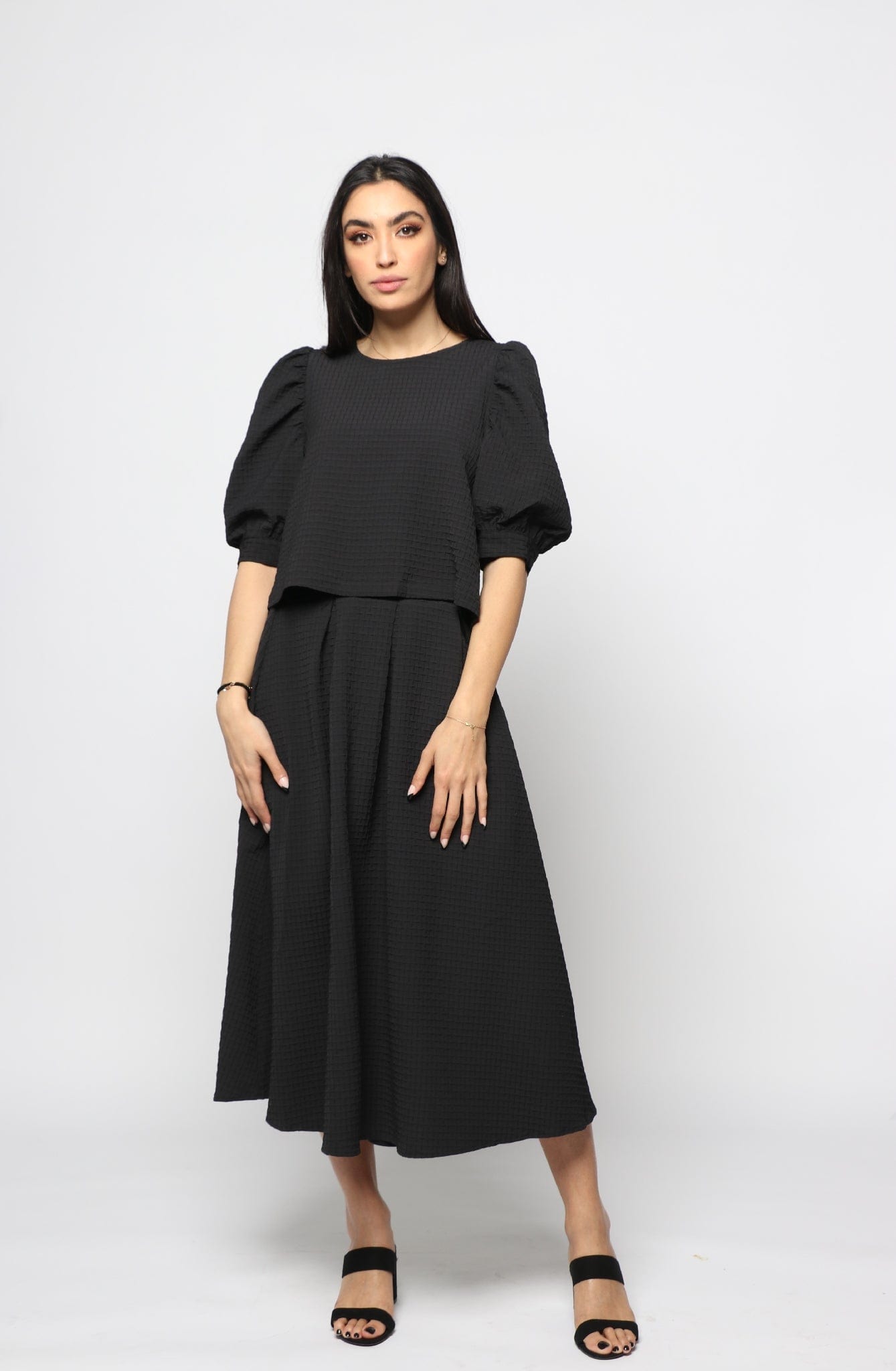 نتشي بلوزة رسمية سادة نص كم بف نسائي