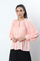 نتشي بلوزة كلوش مع رباط وكم طويل نسائي