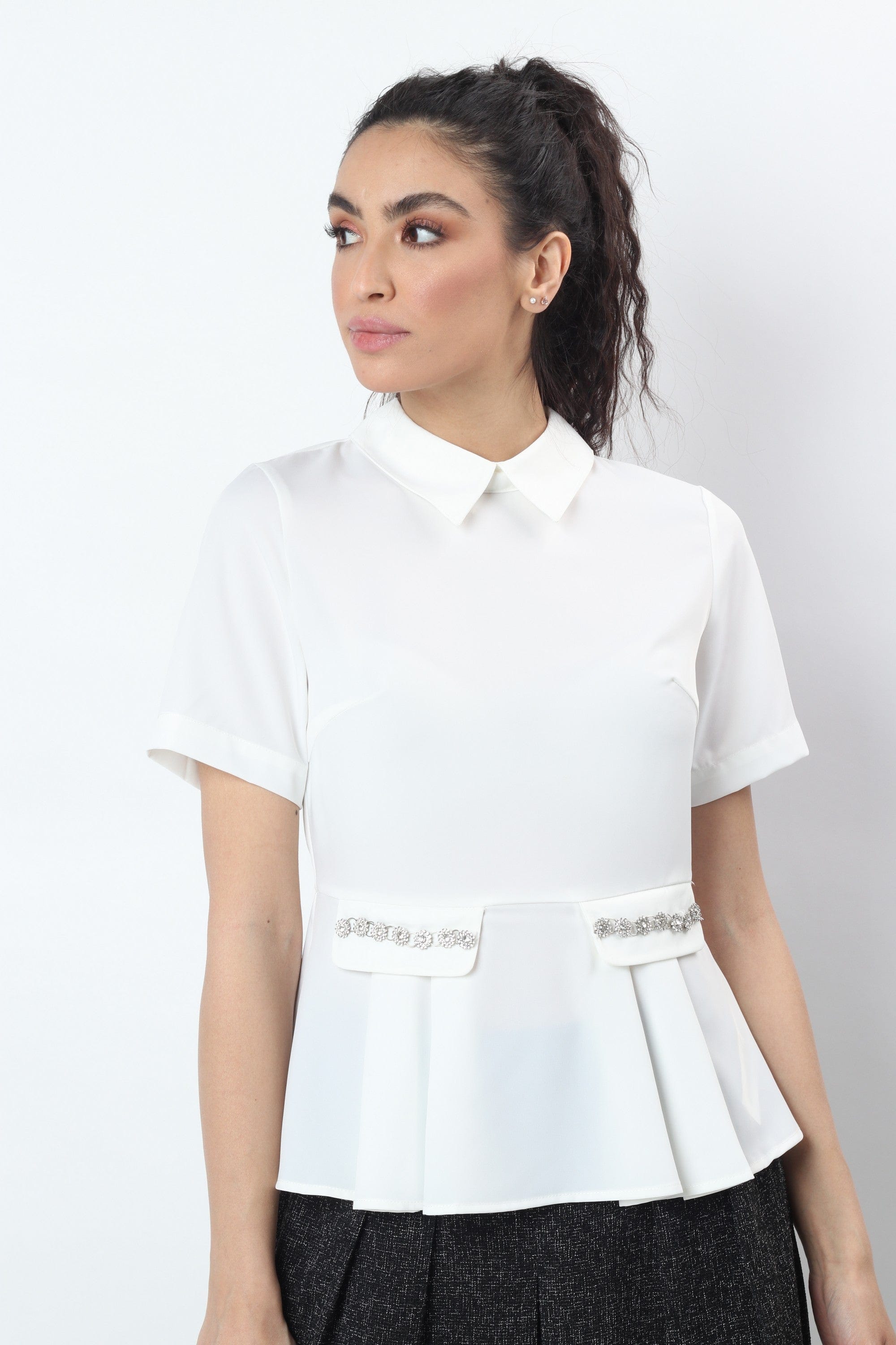 نتشي بلوزة رسمية مع ياقة وأكمام قصيرة نسائي