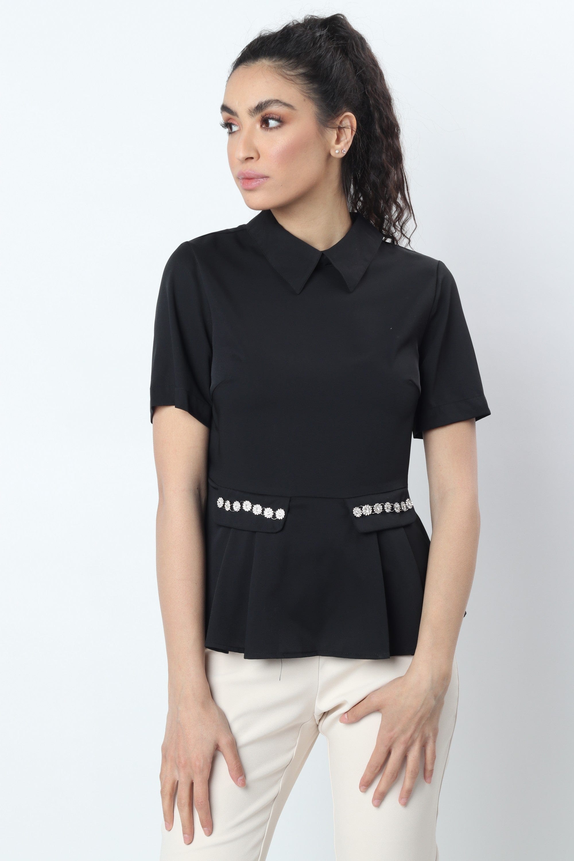 نتشي بلوزة رسمية مع ياقة وأكمام قصيرة نسائي