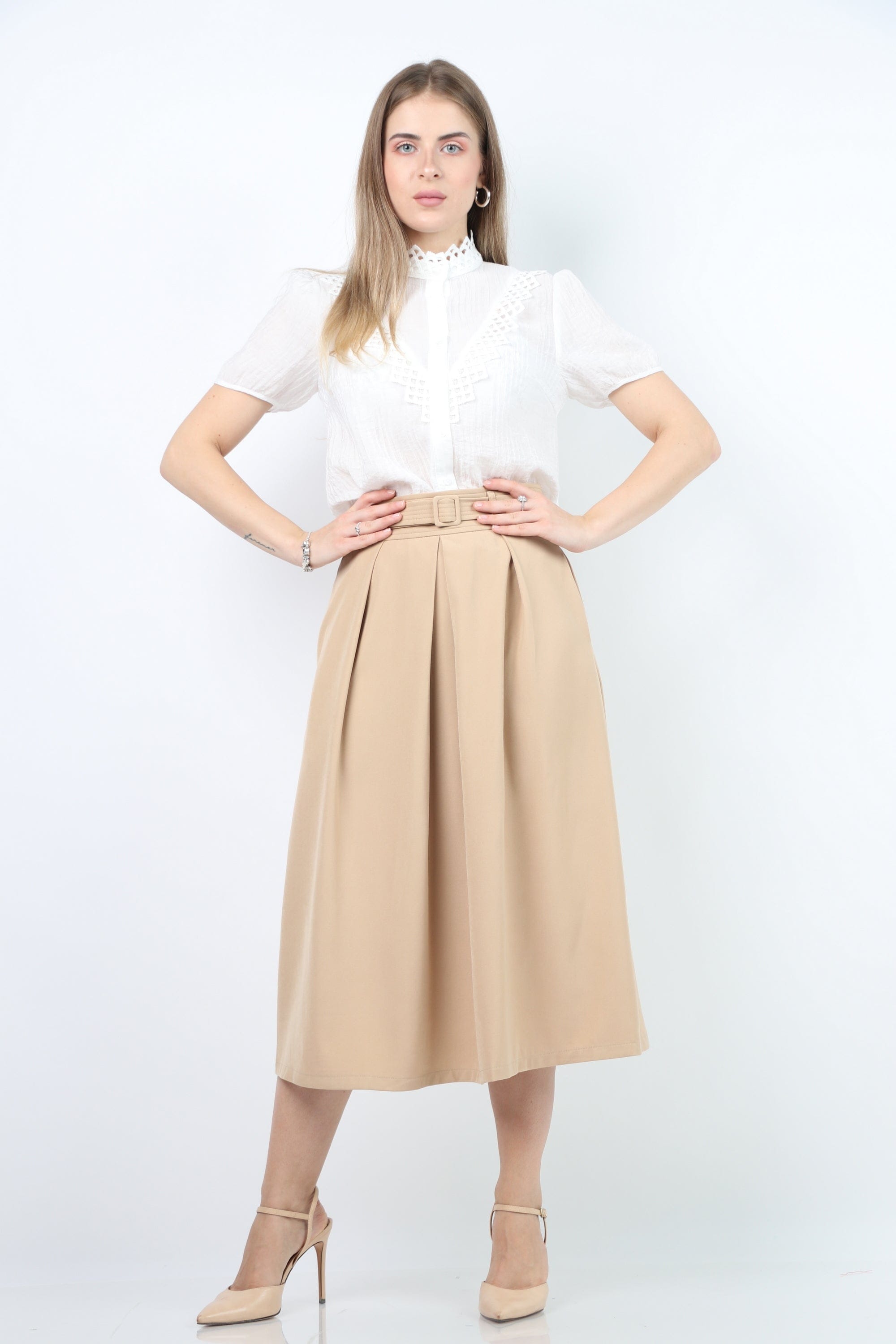 نتشي تنورة ميدي سادة بطيات بحزام خصر