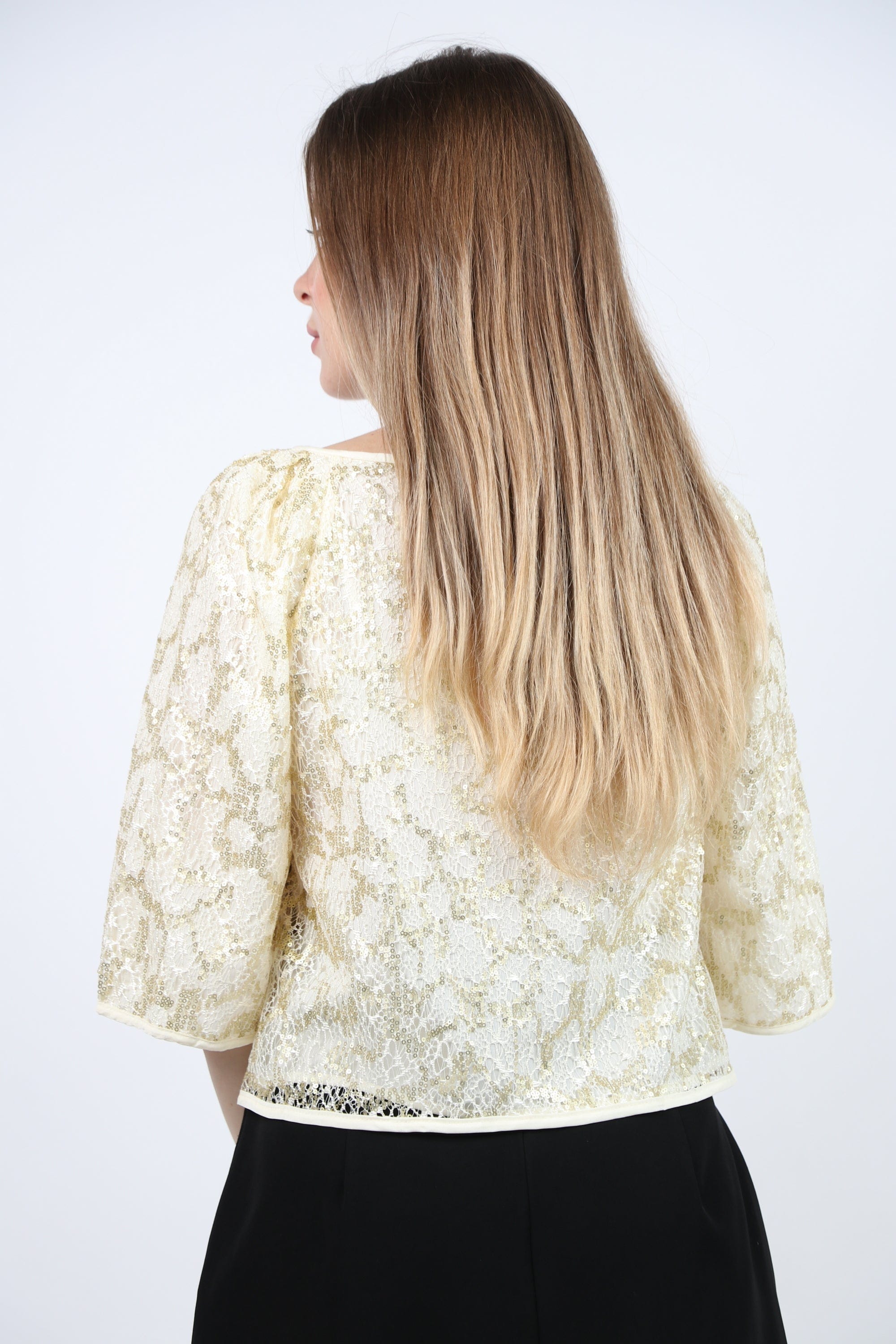 نتشي بلوزة رسمية كم قصير مزينة بدانتيل نسائي