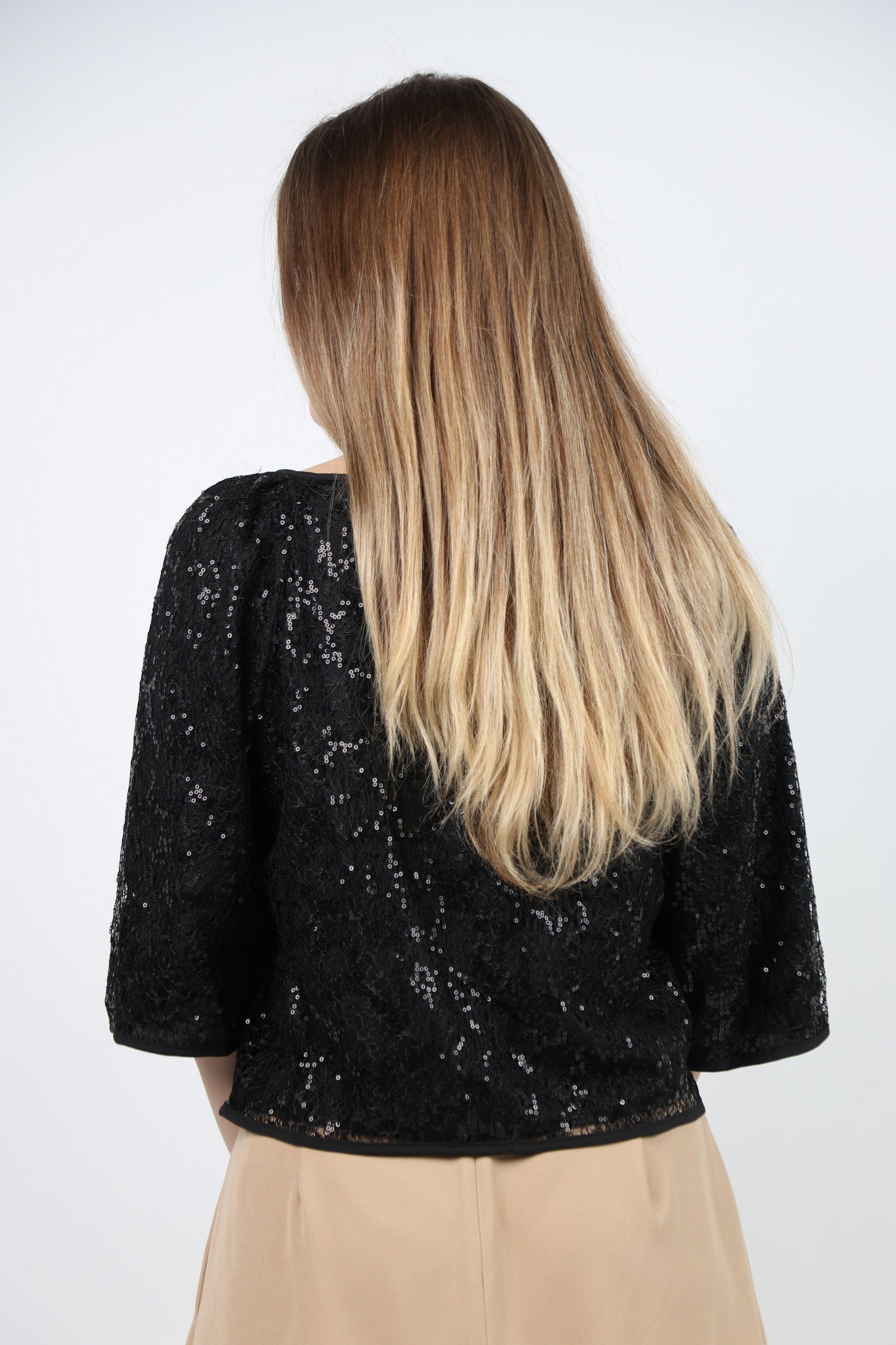 نتشي بلوزة رسمية كم قصير مزينة بدانتيل نسائي