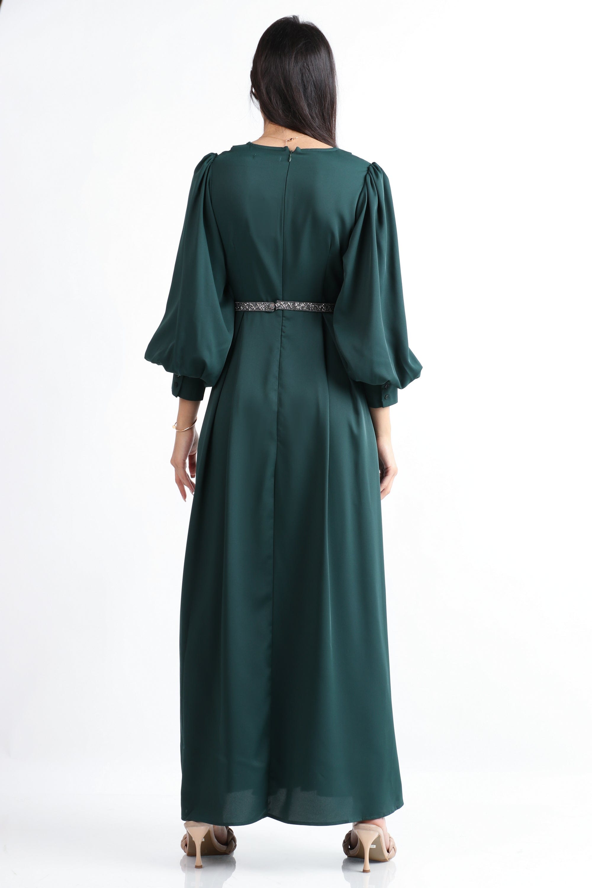 نتشي فستان ماكسي كم منفوخ بفتحة صدر سبعة