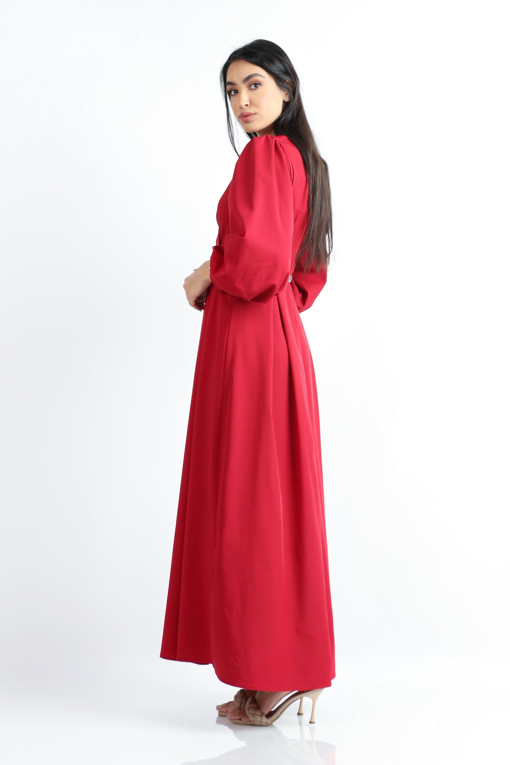 نتشي فستان ماكسي كم منفوخ بفتحة صدر سبعة