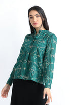 نتشي بلوزة منقوشة بياقة وكم طويل وأزرار أمامية