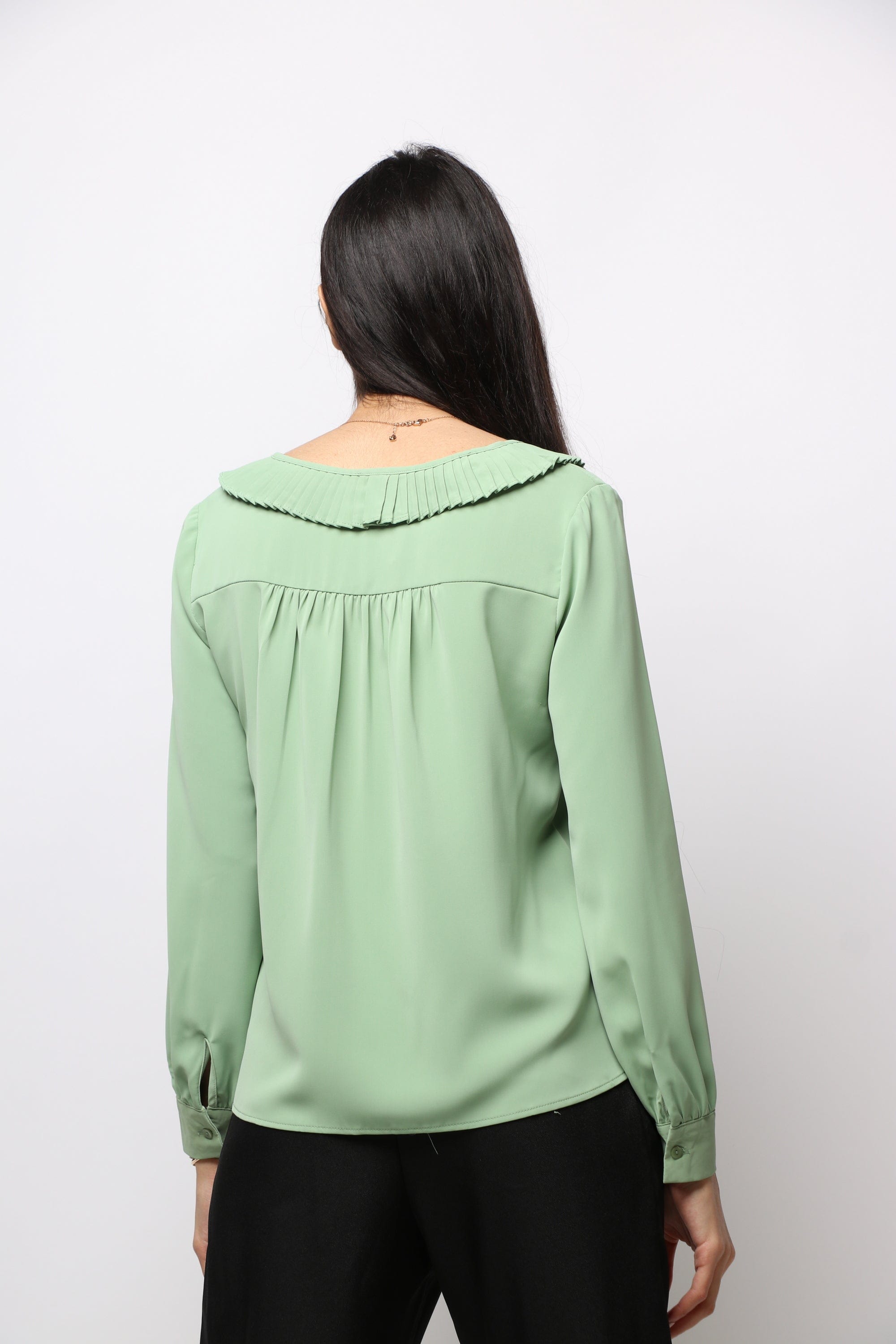 نتشي بلوزة رسمية رقبة مكشكشة كم طويل بأساور نسائي