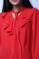 نتشي بلوزة بأزرار أمامية بصدر مكشكش بأكمام بربطة عنق طويلة نسائي أحمر قرمزي