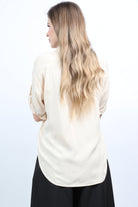 نتشي قميص سادة بأزرار أمامية نص كم نسائي