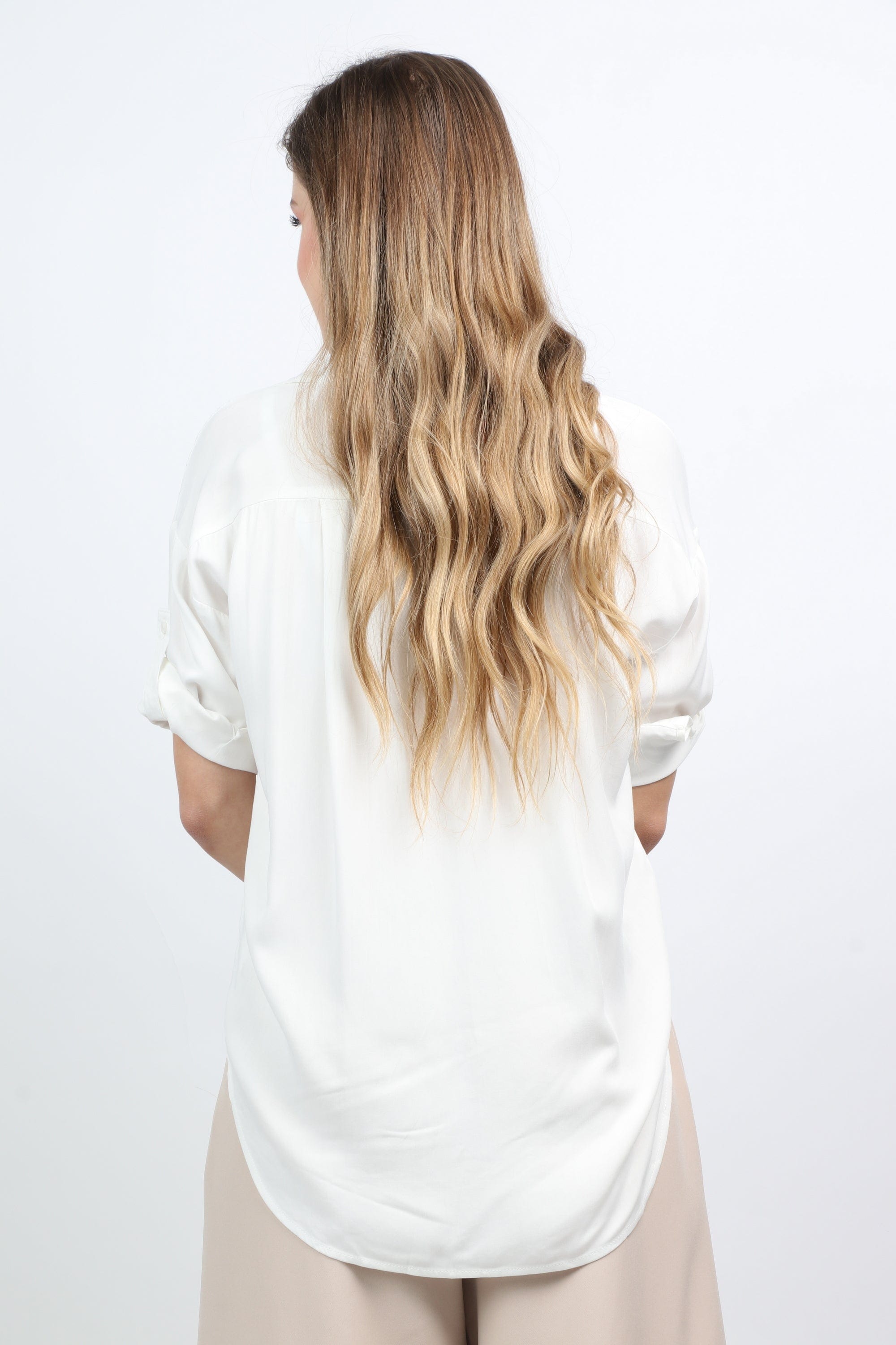 نتشي قميص سادة بأزرار أمامية نص كم نسائي