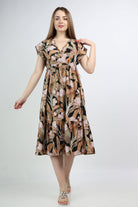 نتشي فستان ميدي مشجر واسع من تحت بكم قصير