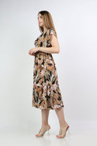 نتشي فستان ميدي مشجر واسع من تحت بكم قصير