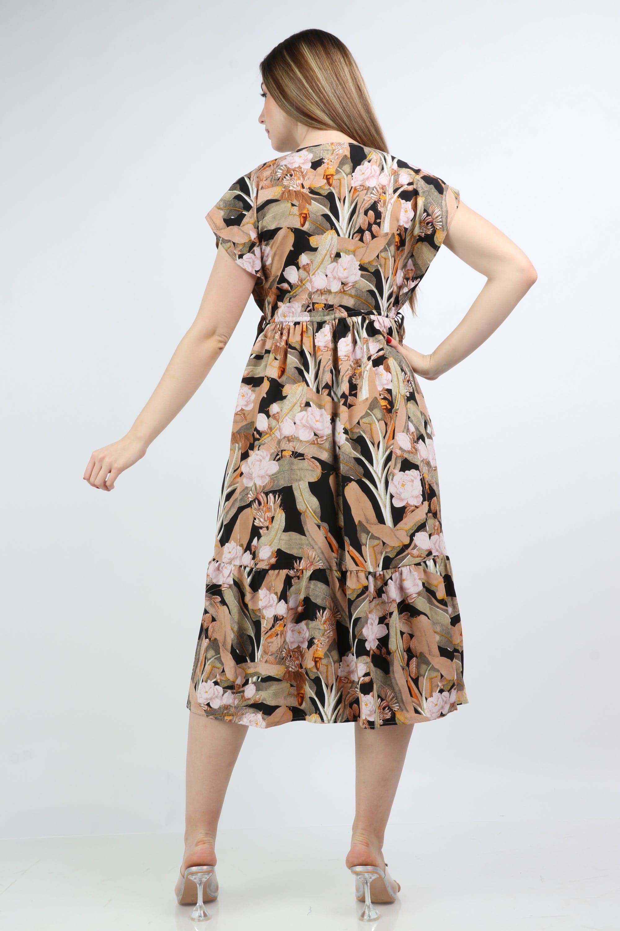 نتشي فستان ميدي مشجر واسع من تحت بكم قصير