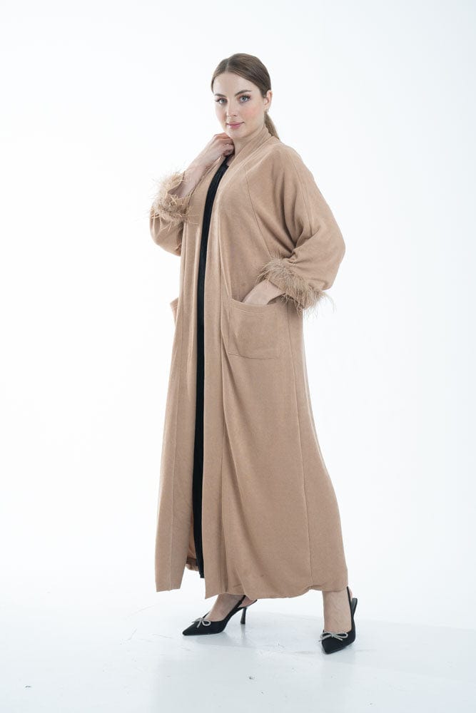 نتشي بالطو نسائي بأكمام طويلة مزين بفرو وجيوب أمامية