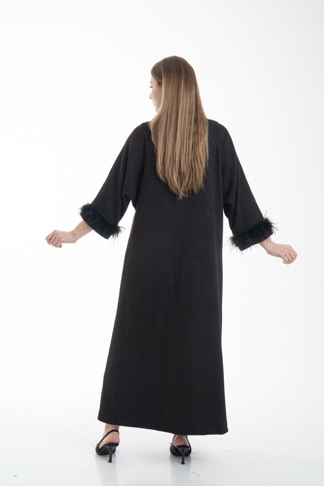 نتشي بالطو نسائي بأكمام طويلة مزين بفرو وجيوب أمامية