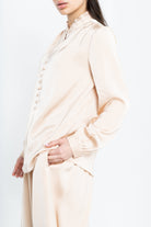 نتشي بلوزة بأكمام طويلة سادة بأزرار أمامية واسعة