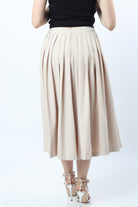 نتشي تنورة ميدي كلوش مخرمة مبطنة