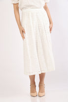 نتشي تنورة ميدي هاي ويست مطرزة دانتيل