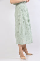 نتشي تنورة ميدي هاي ويست مطرزة دانتيل