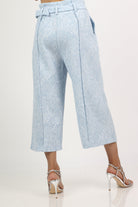 نتشي بنطلون قصير مطرز نسائي