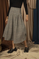 نتشي تنورة مربعات رسمية نسائية أوف وايت