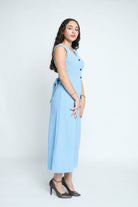 ميكا جمبسوت نسائي قصير وسيع من الأسفل