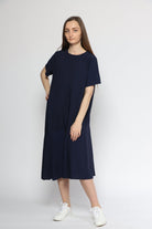 ميكا فستان ميدي واسع بكم قصير