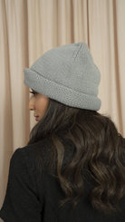 ميكا طاقية شتوية نسائية منسوجة رمادي