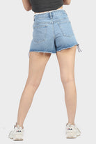 ميكا بنطلون جينز نسائي قصير مصنوع من قماش الدنيم