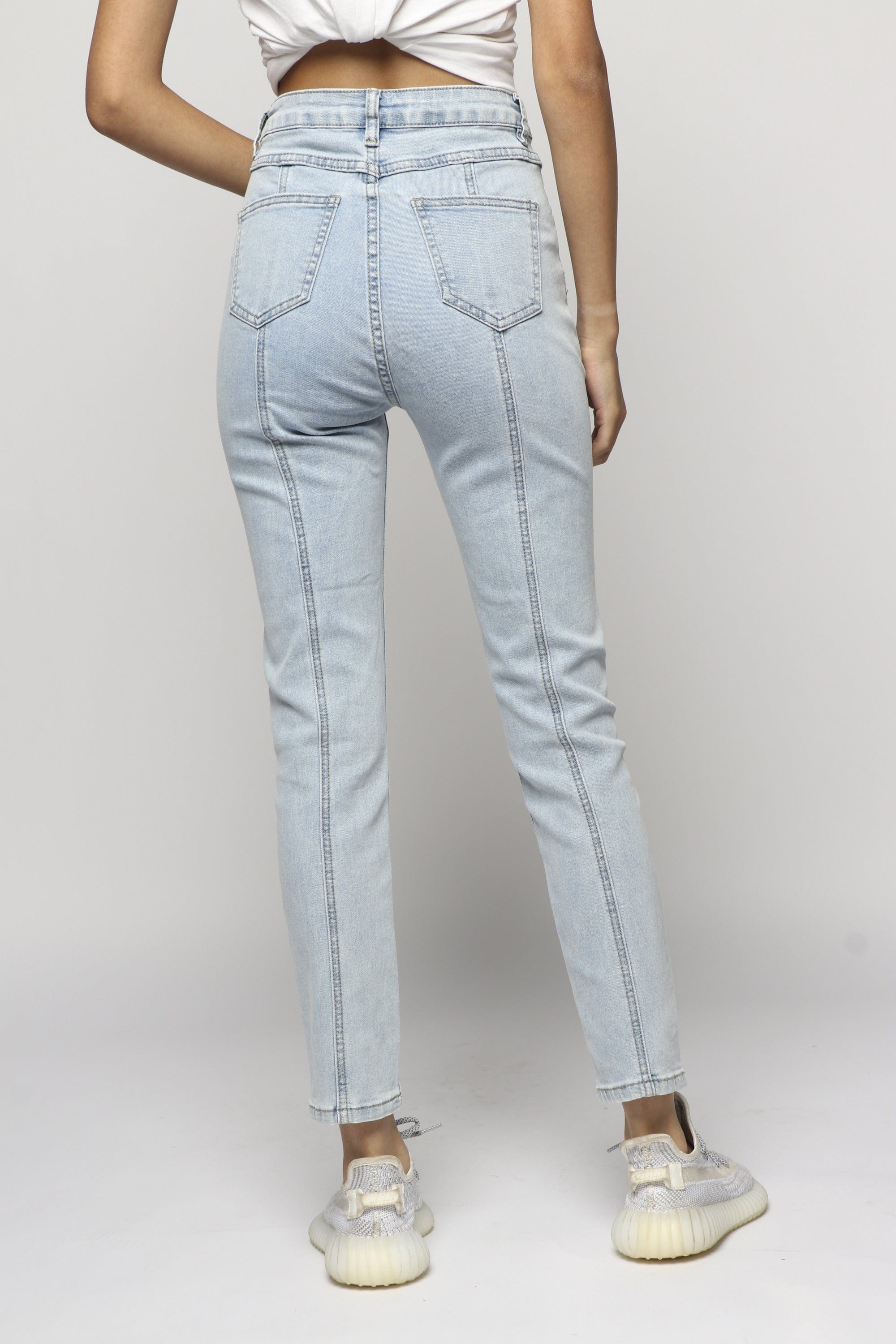 ميكا بنطلون جينز هاي ويست سكيني بسحاب وزرار وجيوب طويل نسائي