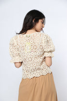 ميكا بلوزة دانتيل كم قصير منفوخ نسائي