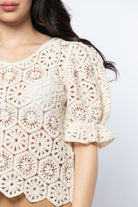 ميكا بلوزة دانتيل كم قصير منفوخ نسائي