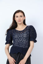 ميكا بلوزة دانتيل كم قصير منفوخ نسائي