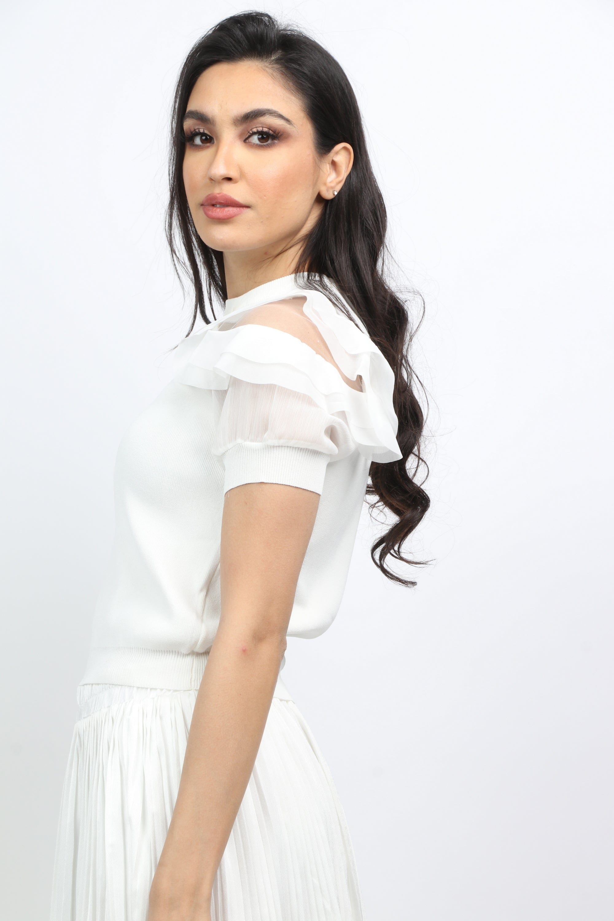 ميكا بلوزة سادة بأكمام قصيرة مكشكشة ياقة دائرية نسائي