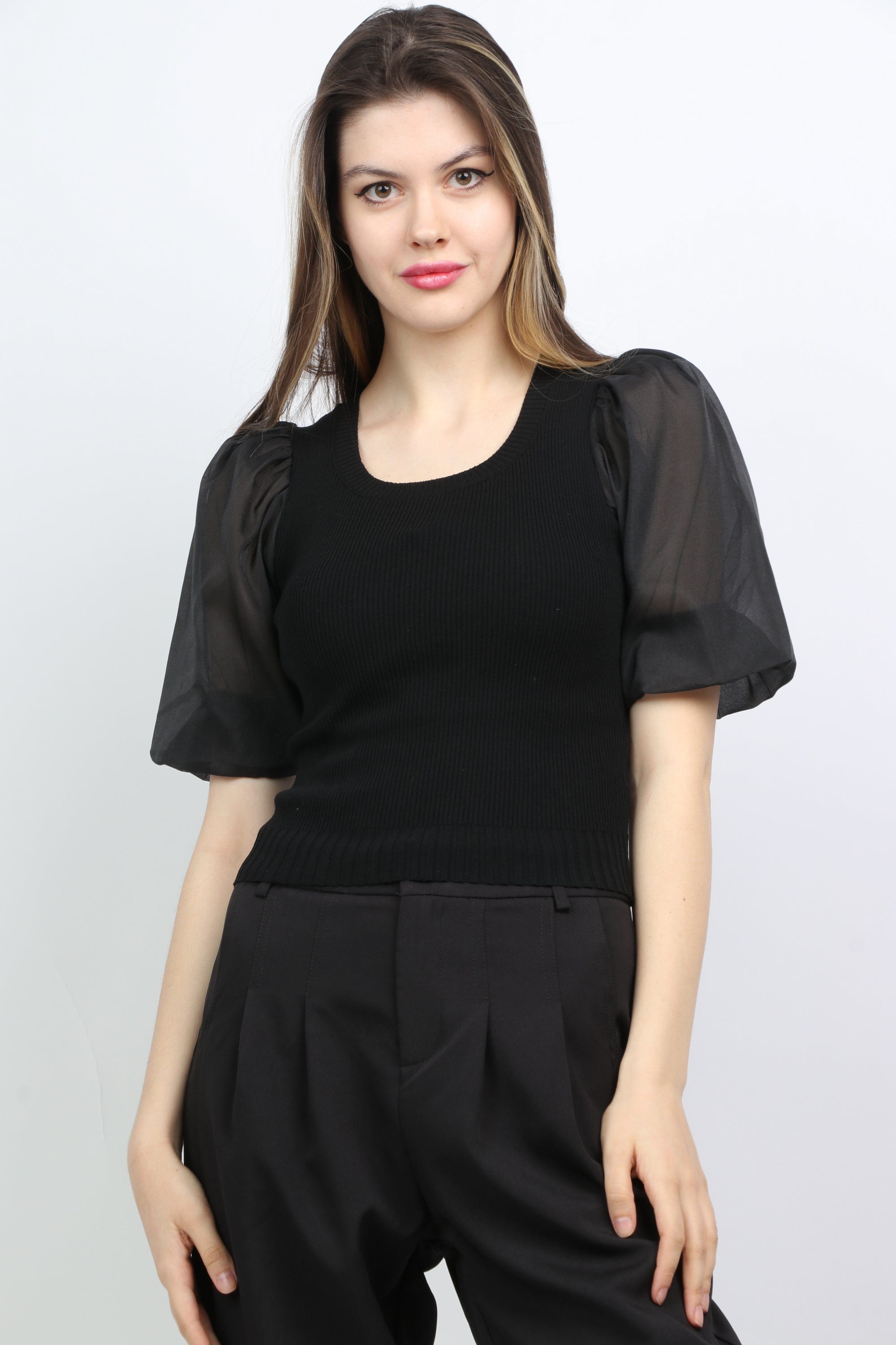 ميكا بلوزة سادة بياقة مربعة أكمام شيفون نسائي