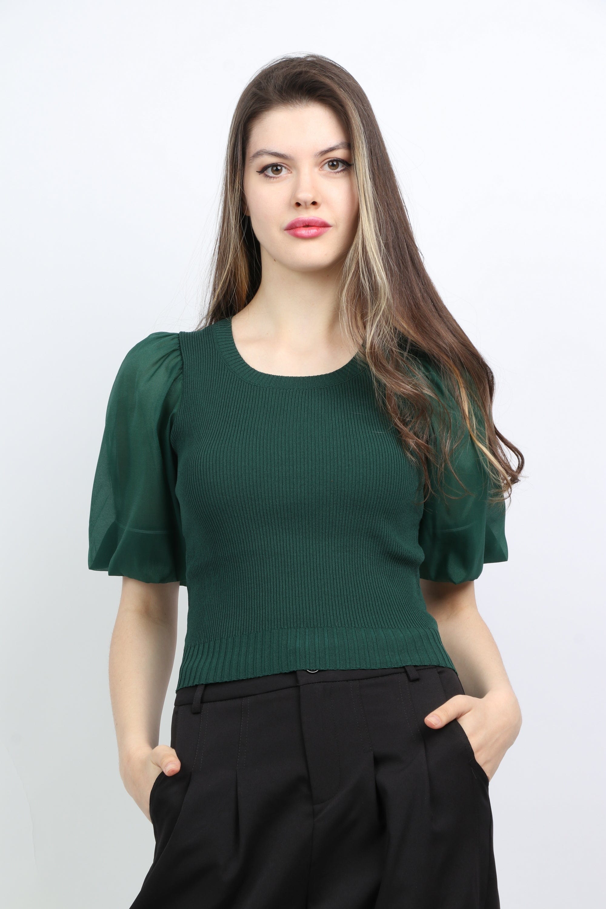 ميكا بلوزة سادة بياقة مربعة أكمام شيفون نسائي