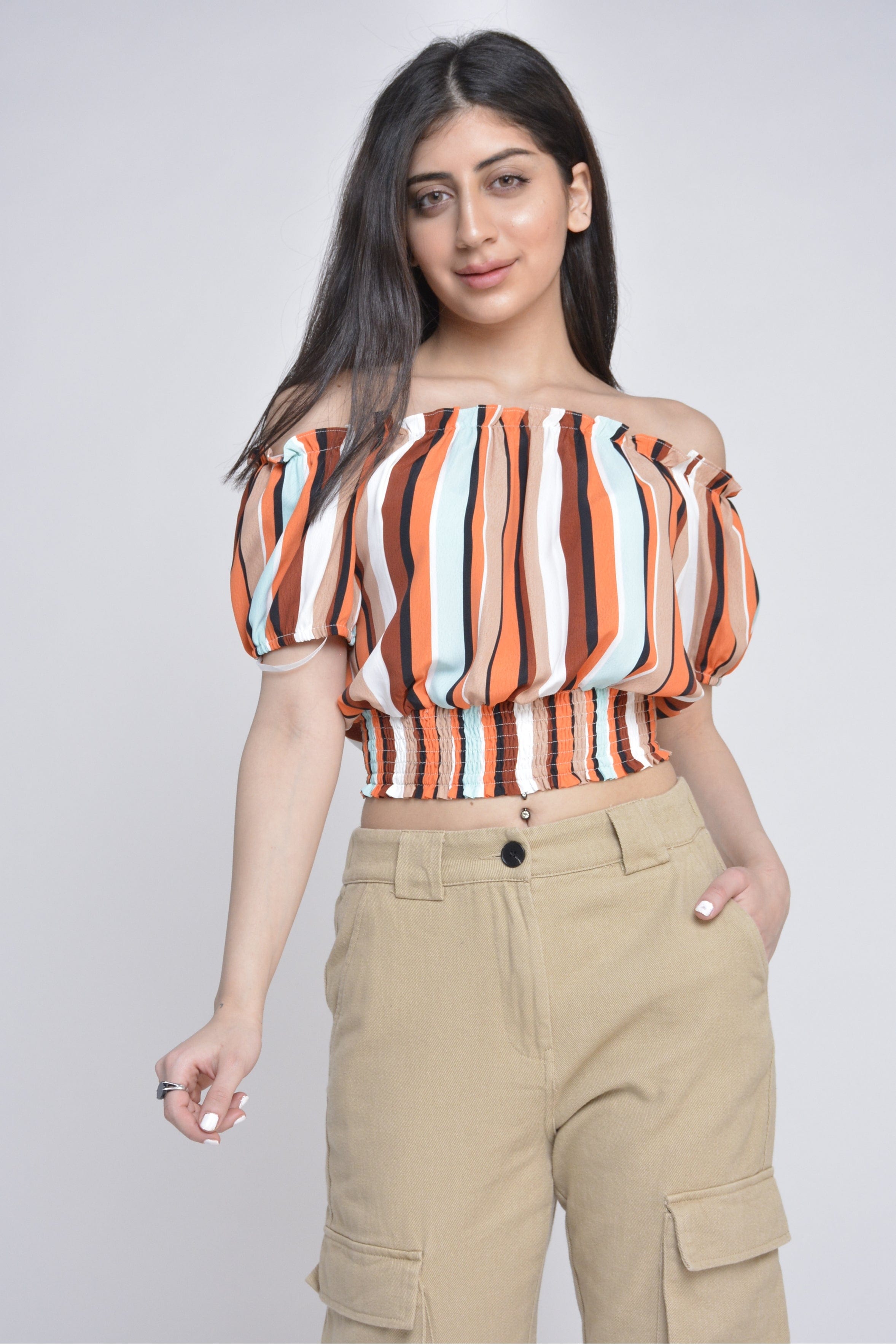 ميكا بلوزة قصيرة كروب أوف شولدر مكشكشة نسائي