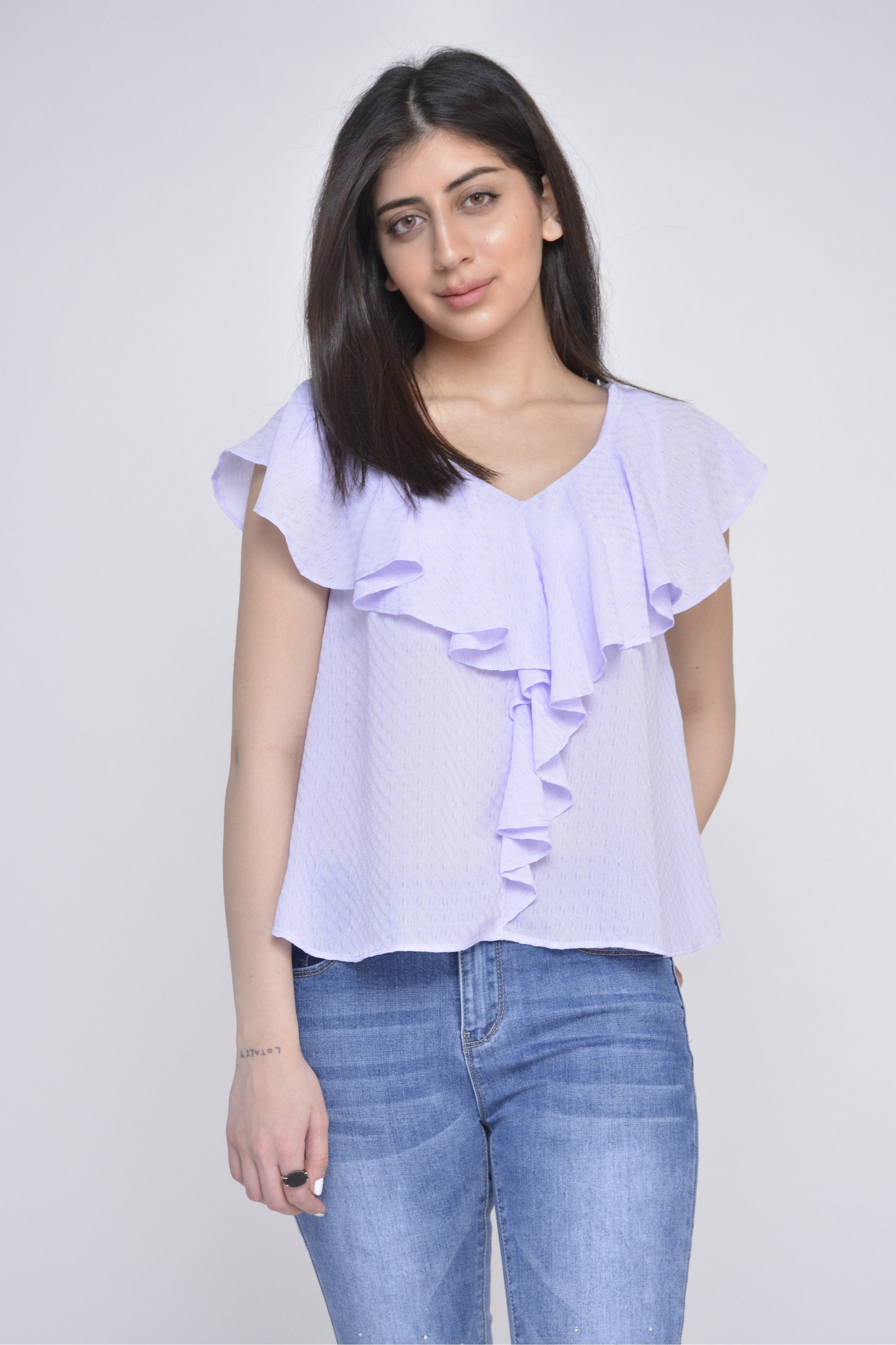 ميكا بلوزة مكشكشة نسائية بفتحة رقبة V