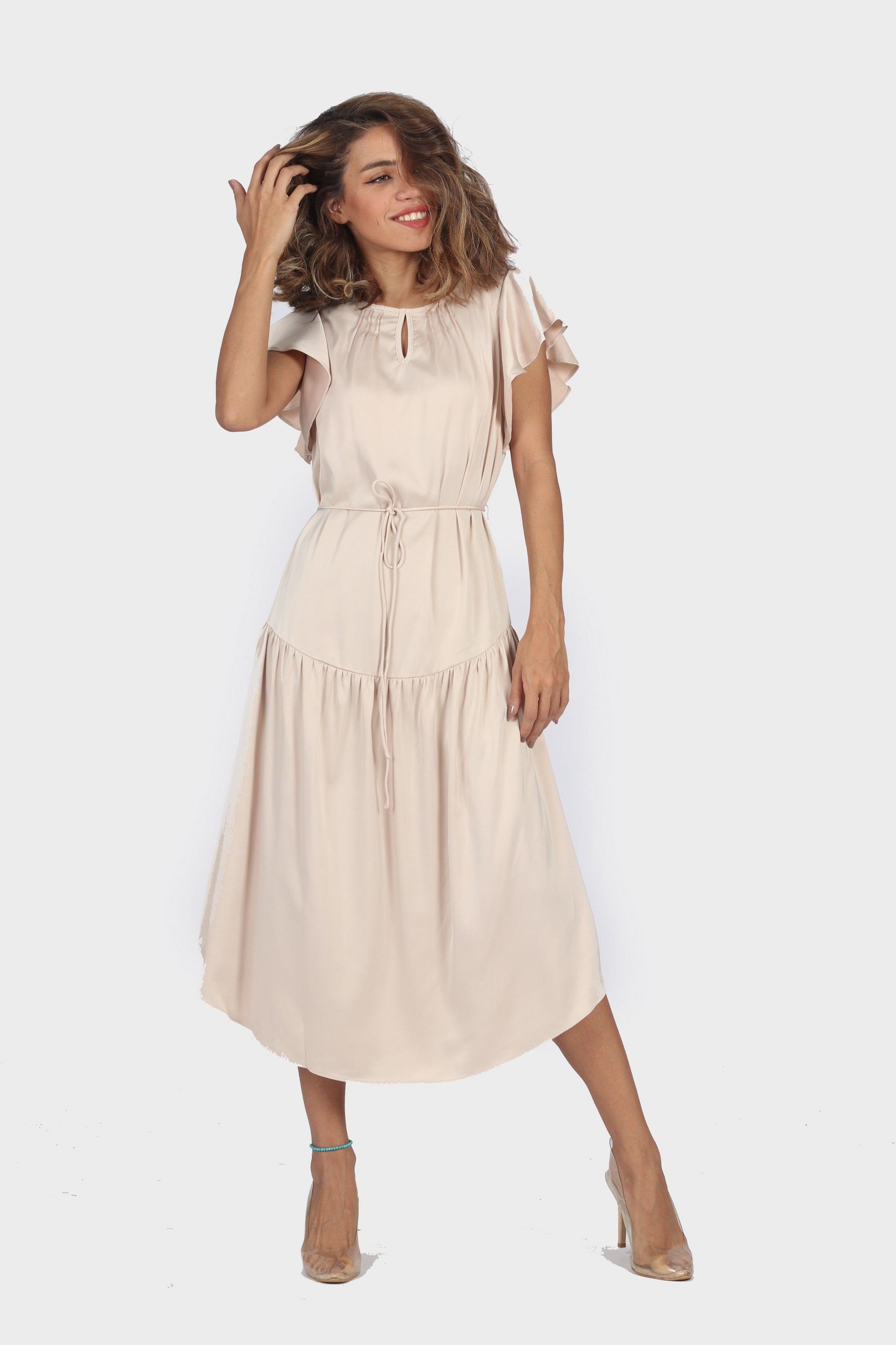 ميكا فستان ميدي سادة برباط على الخصر على شكل فراشة