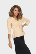 ميكا بلوزة مخصرة بأزرار جانبية 3/4 كم نسائي