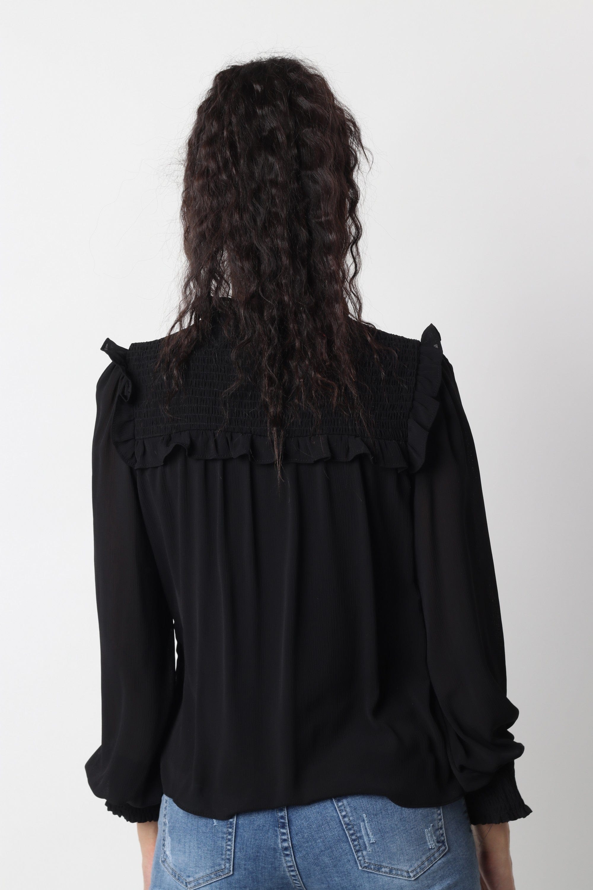 ميكا بلوزة صدر مربع مكشكش ورباط بكم طويل منفوخ نسائي