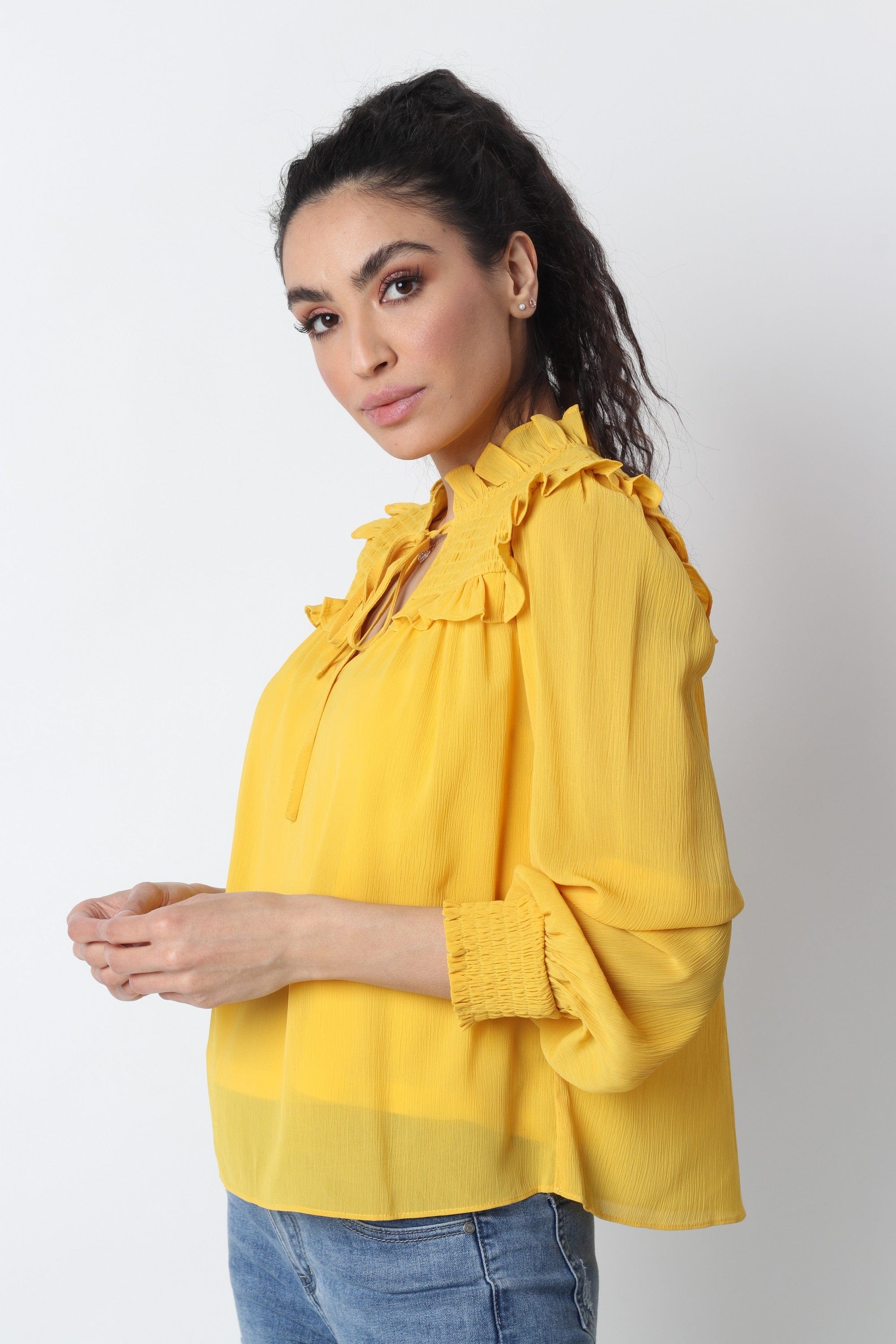 ميكا بلوزة صدر مربع مكشكش ورباط بكم طويل منفوخ نسائي