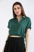 ميكا بلوزة بأكمام قصيرة بياقة مطرزة