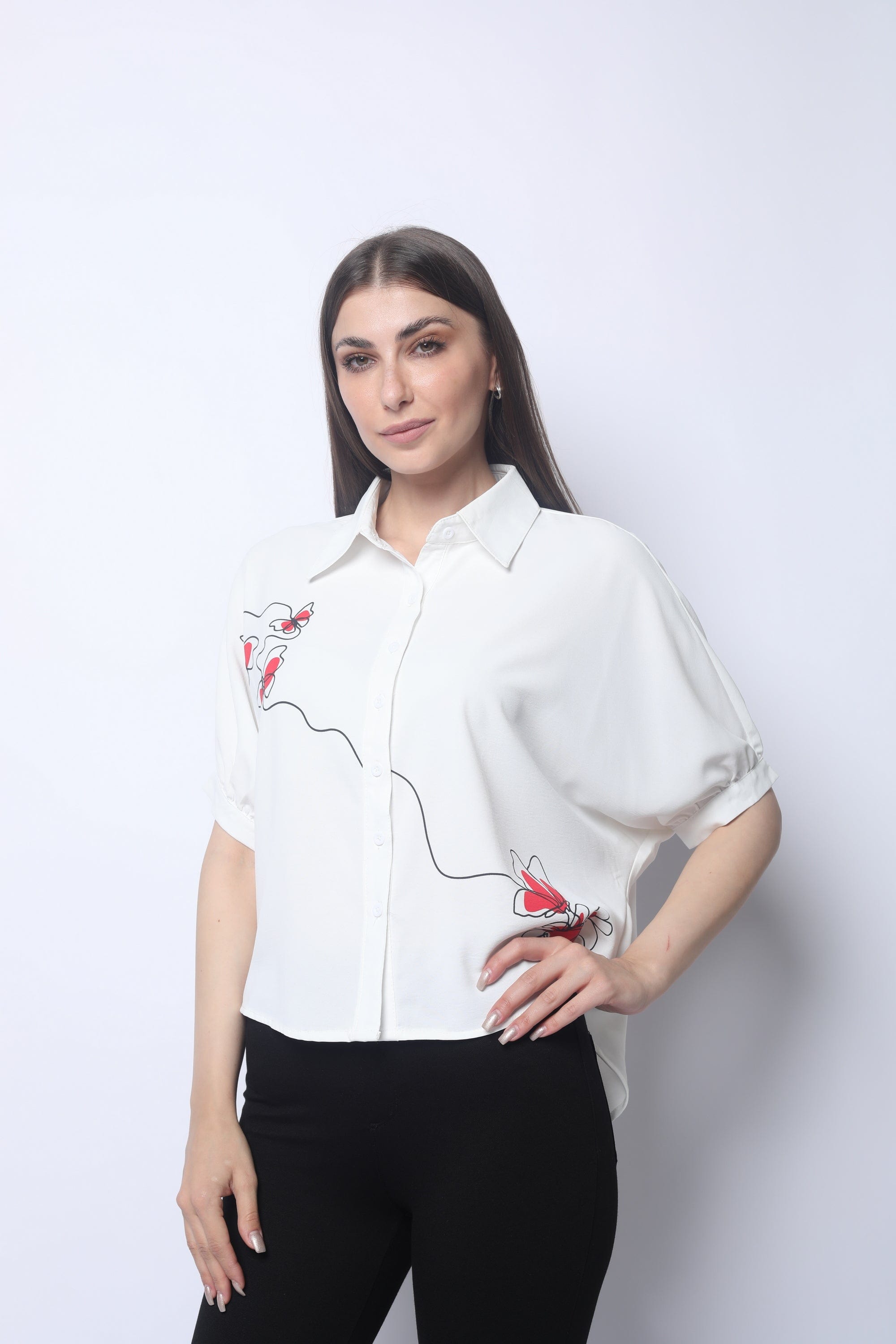 ميكا بلوزة أزرار أمامية ونقش على الجانب 3/4 كم نسائي