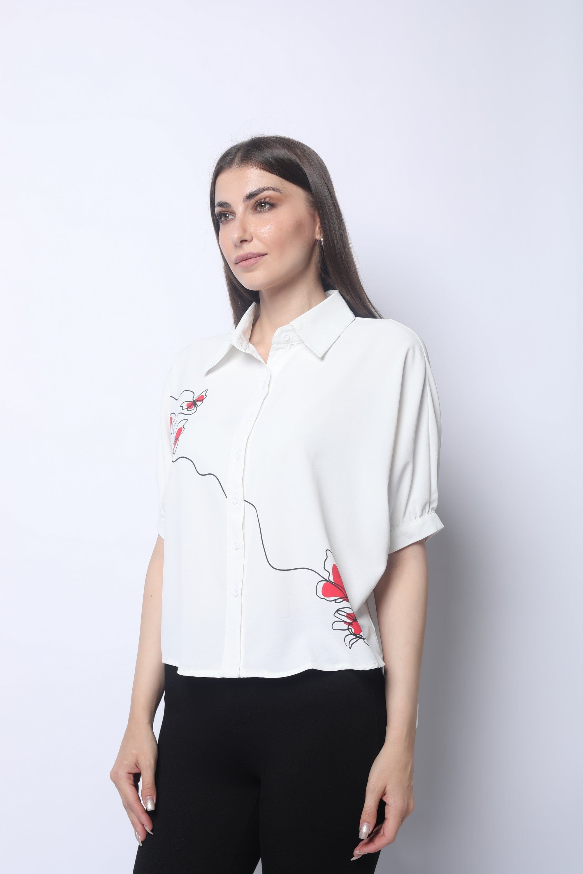 ميكا بلوزة أزرار أمامية ونقش على الجانب 3/4 كم نسائي