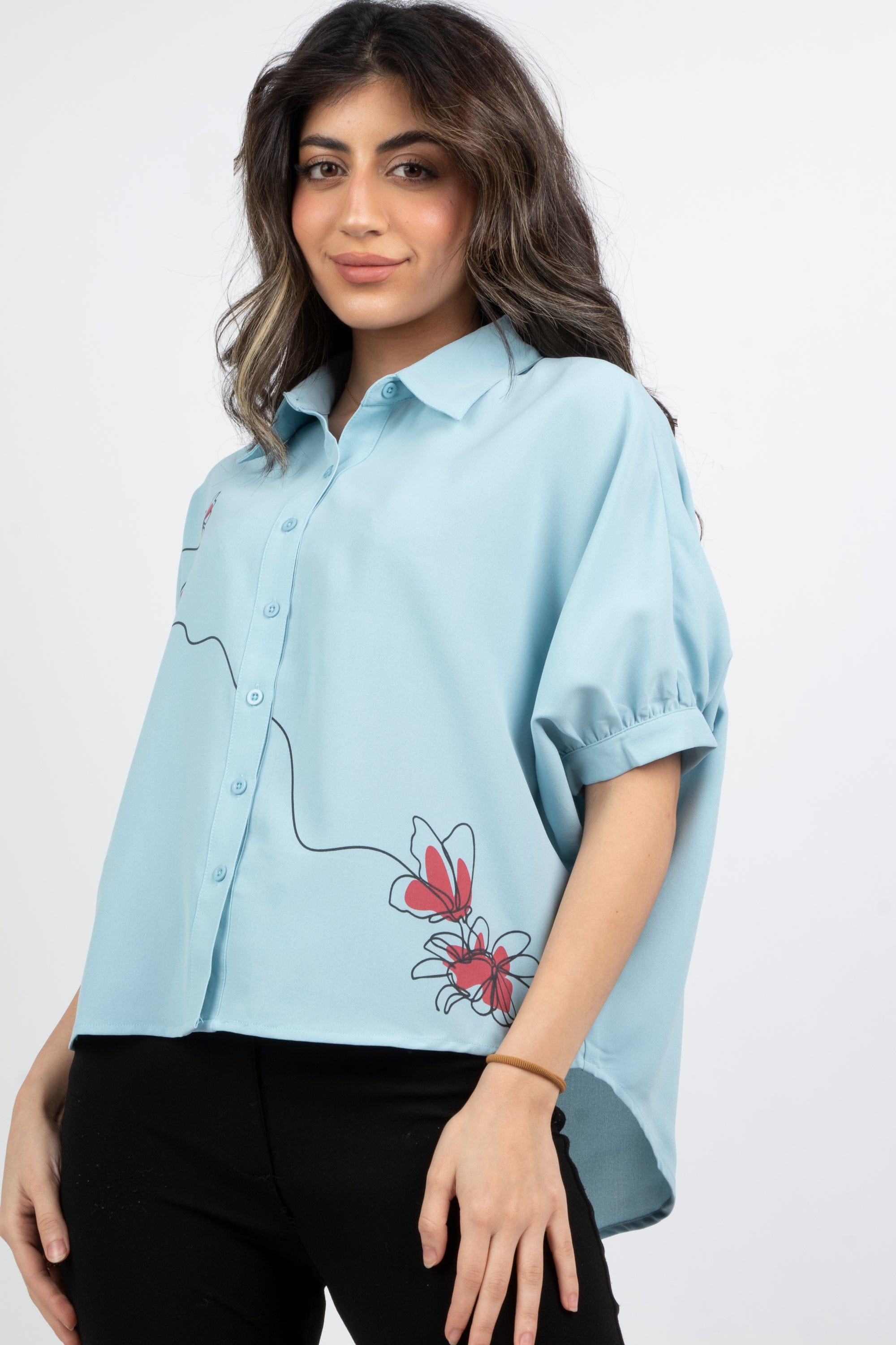 ميكا بلوزة أزرار أمامية ونقش على الجانب 3/4 كم نسائي